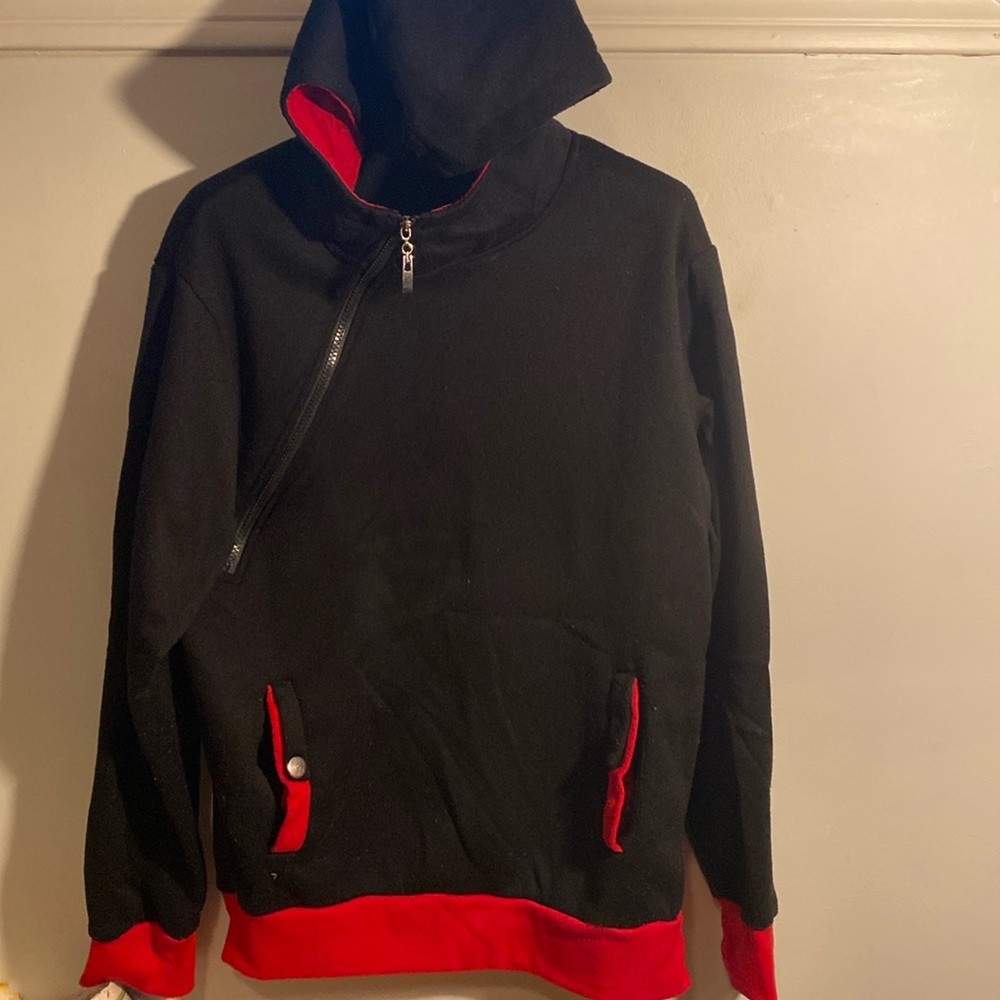 Siimhwrss red and black sweater